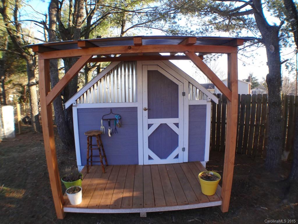 Pleasant Garden - Residential