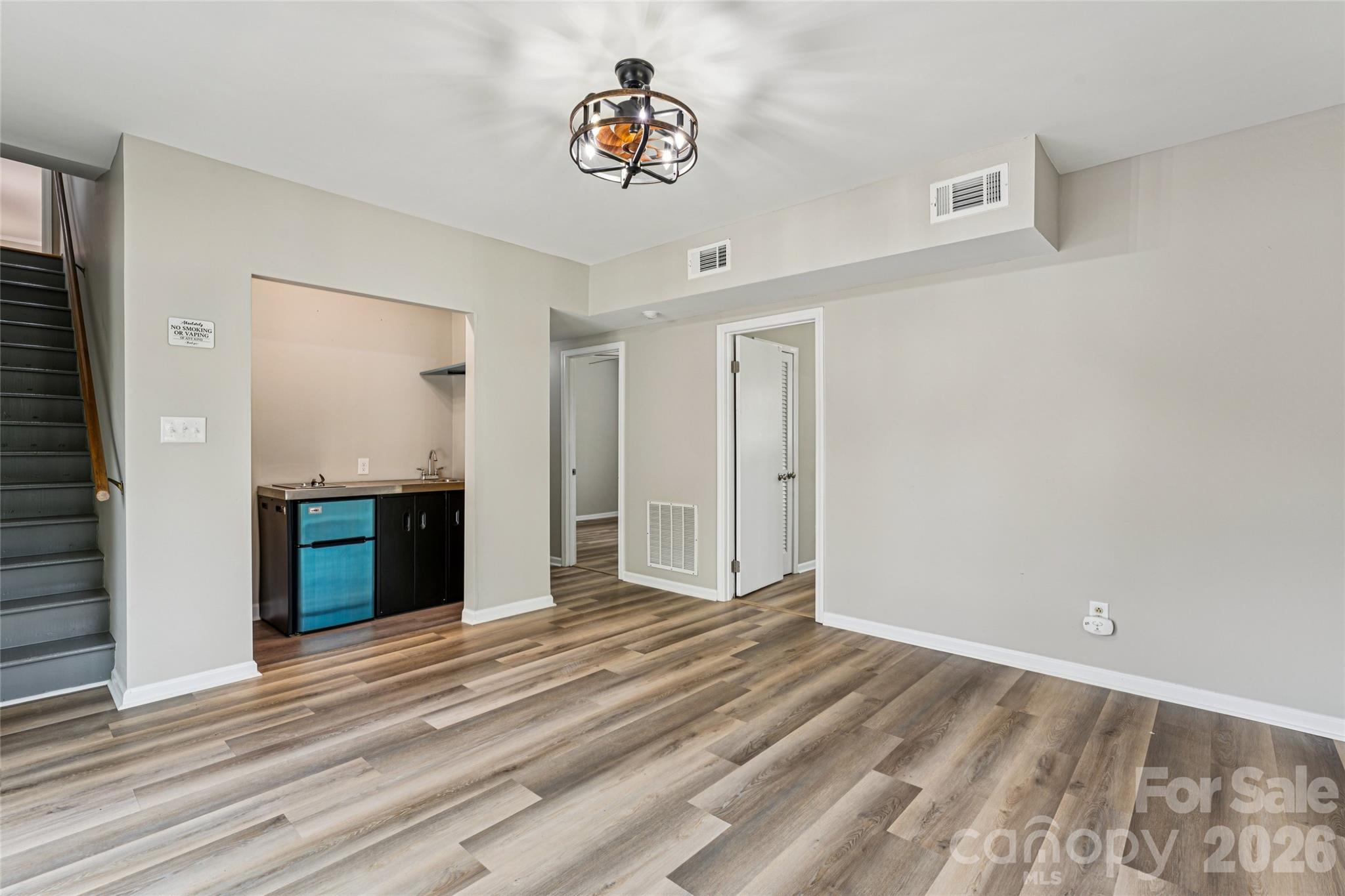 Hillsdale - Residential