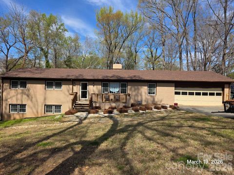 Photo of 604 Sunnybrook Drive, Monroe, NC 28110 (MLS # 4352950)