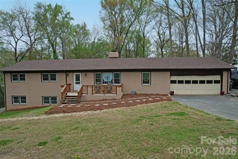 Photo of 604 Sunnybrook Drive, Monroe, NC 28110 (MLS # 4352950)
