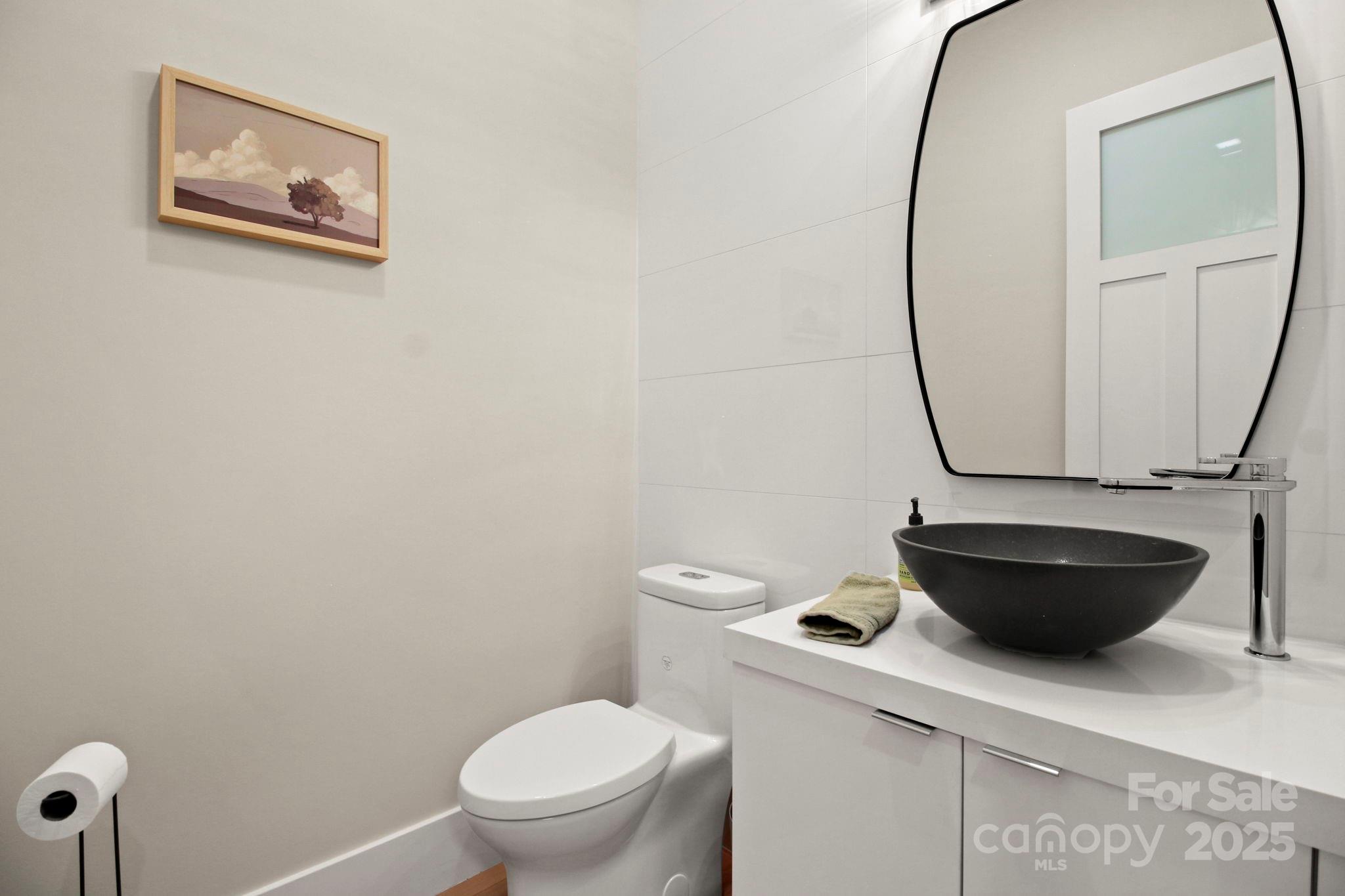 Boone, North Carolina 28607, United States, 4 Bedrooms Bedrooms, ,4 BathroomsBathrooms,Residential,Active,56061