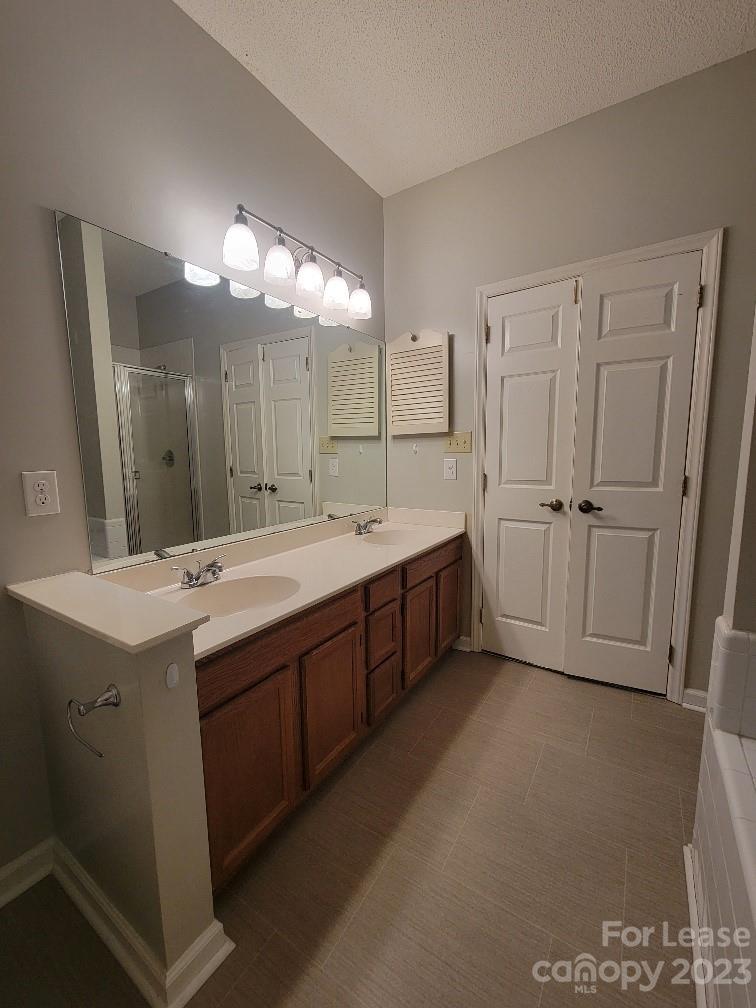 Thornhill - Residential Lease