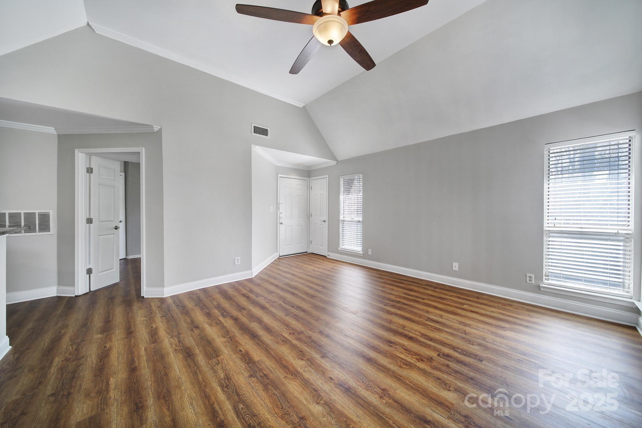 2500 Cranbrook Lane 5