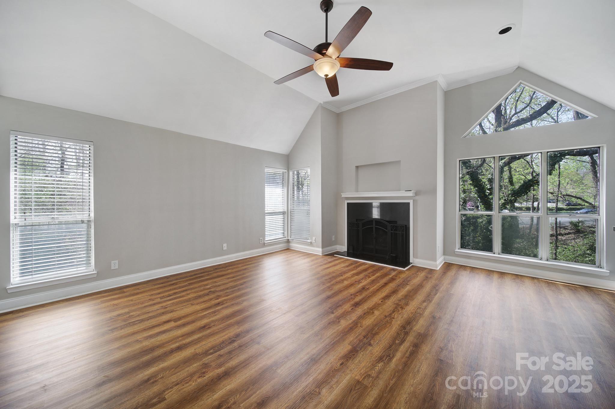 2500 Cranbrook Lane 5