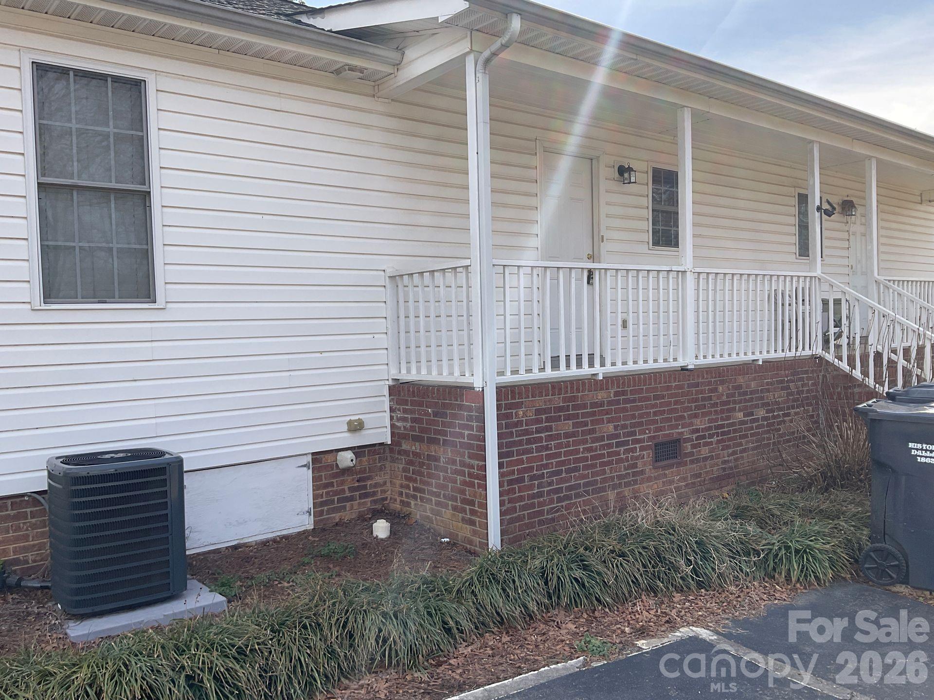 1020 Rosewood Drive