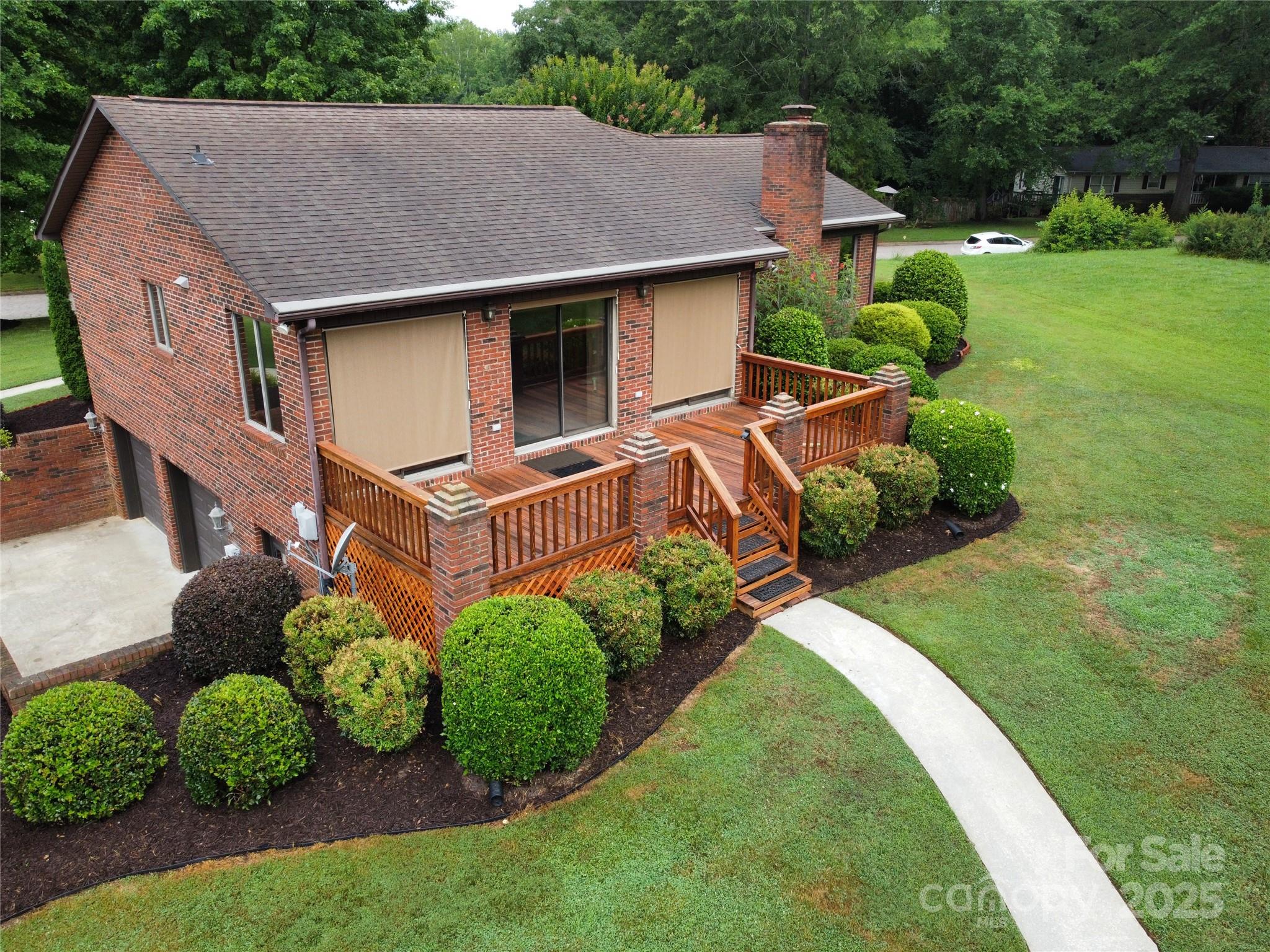 614 Azalea Lane
