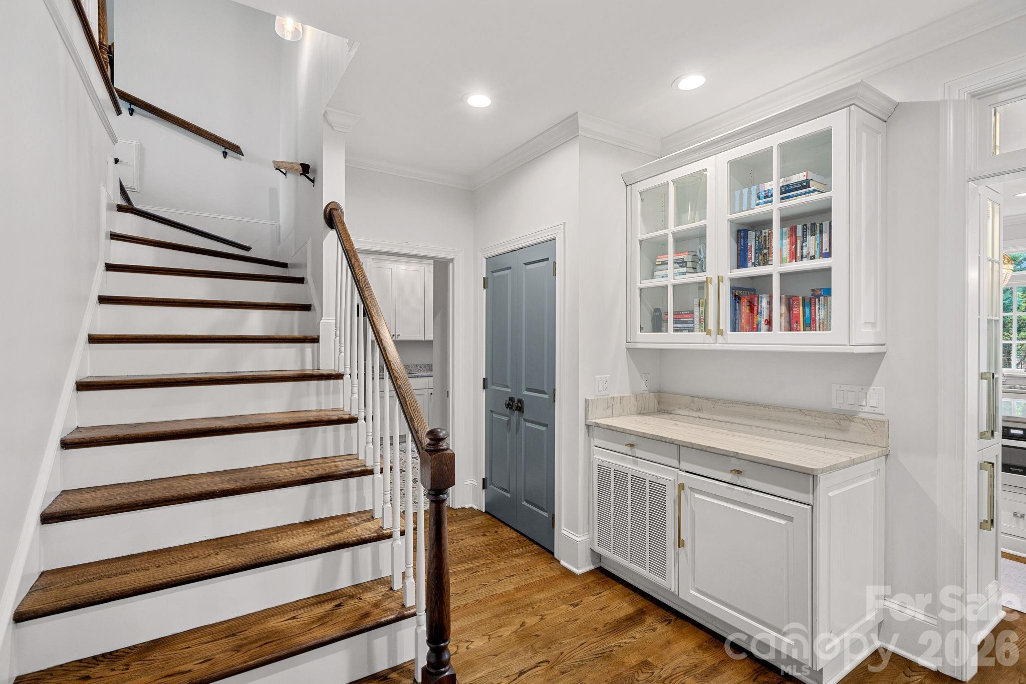 The Peninsula - Residential