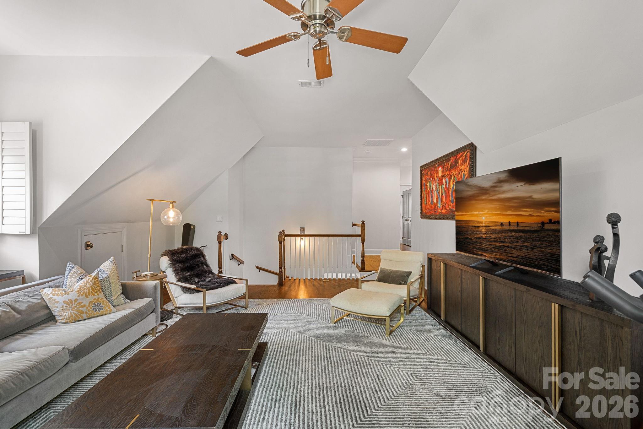 The Peninsula - Residential