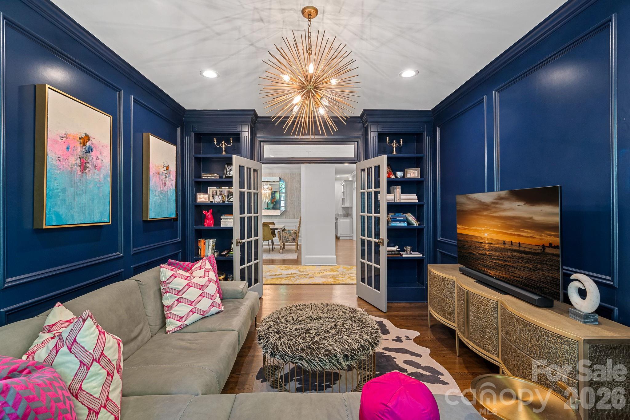 The Peninsula - Residential