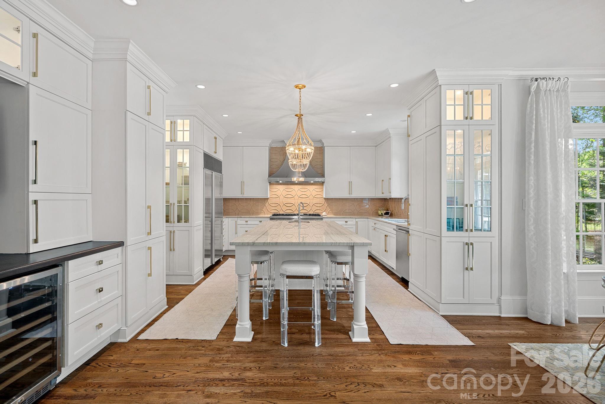 The Peninsula - Residential