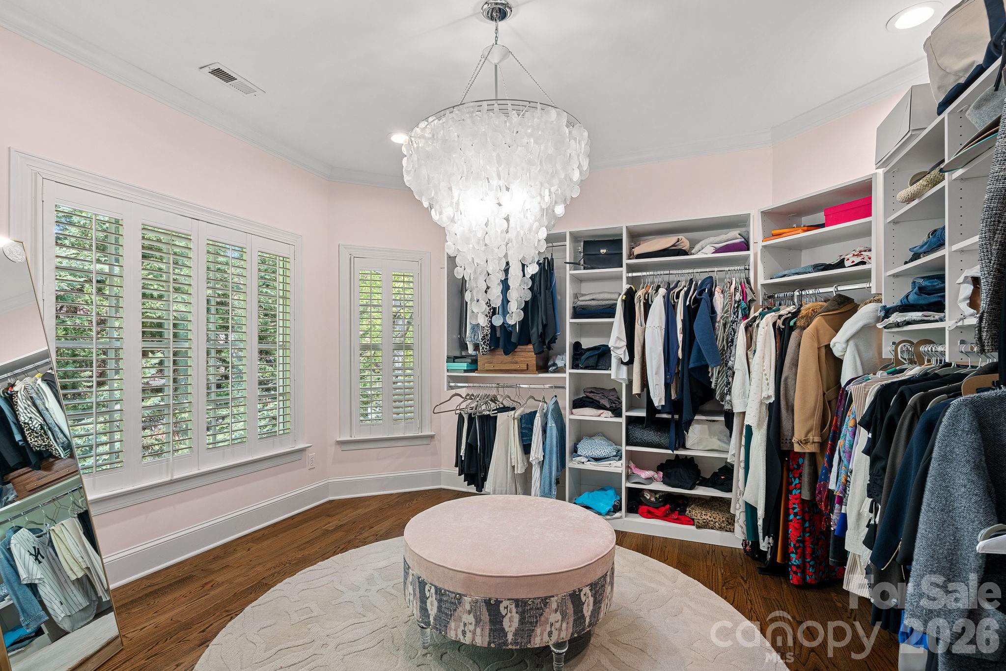 The Peninsula - Residential