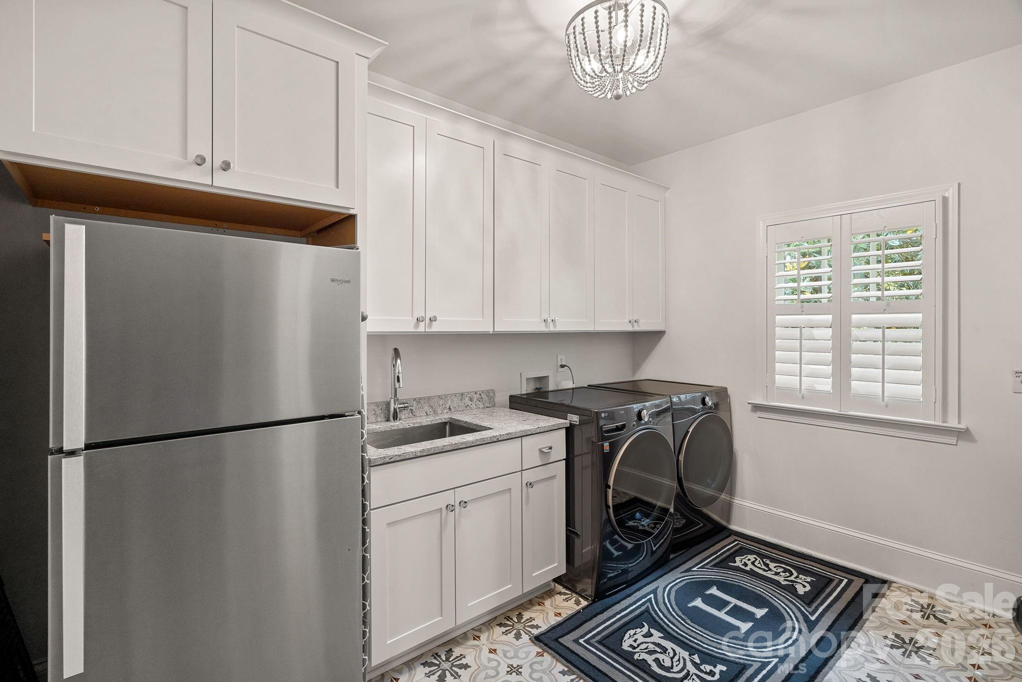 The Peninsula - Residential