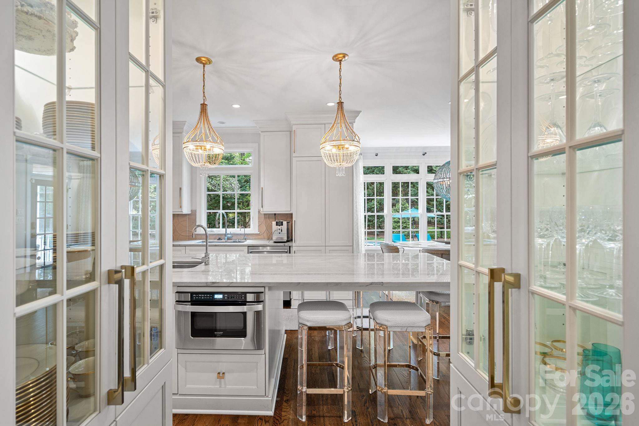 The Peninsula - Residential