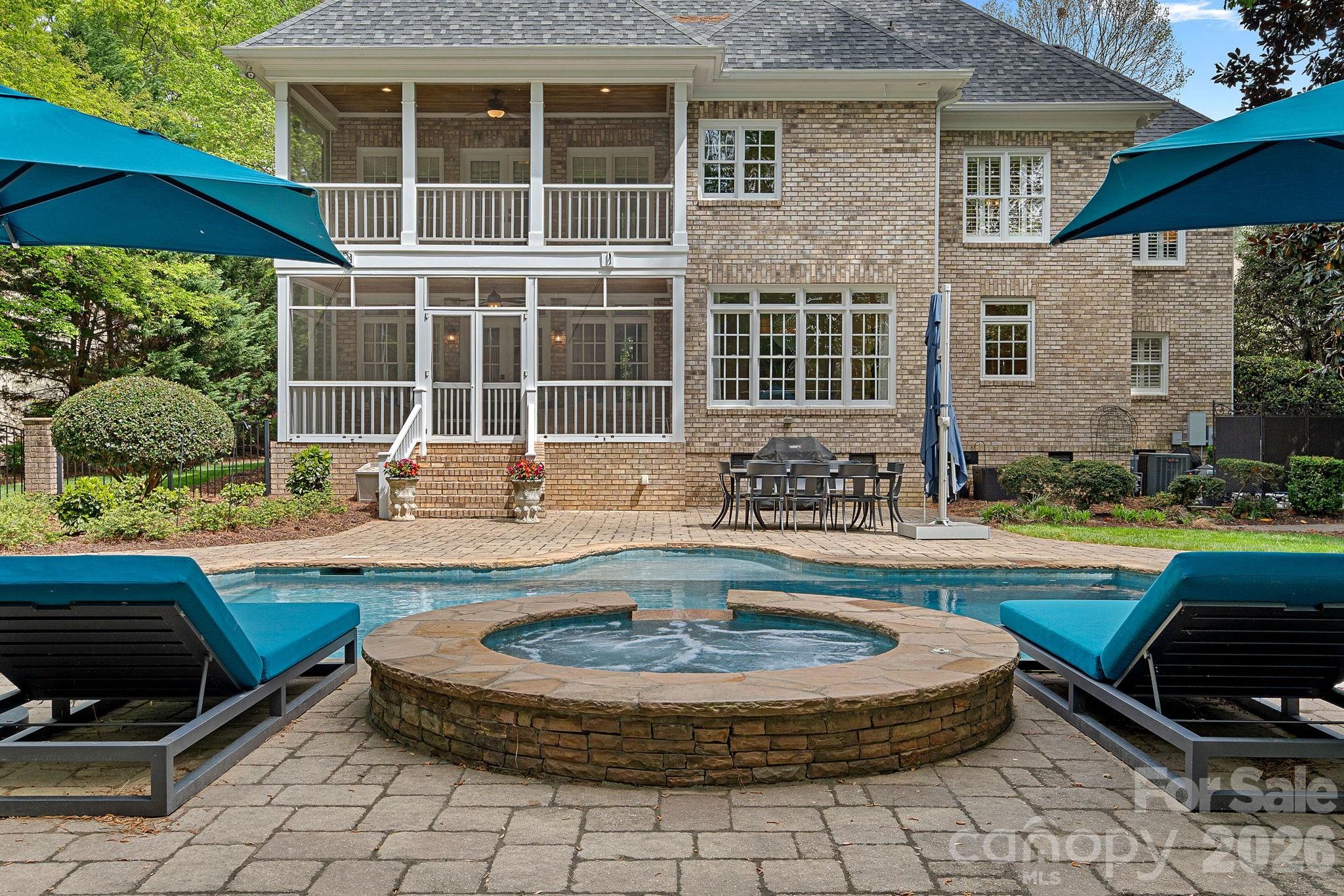 The Peninsula - Residential