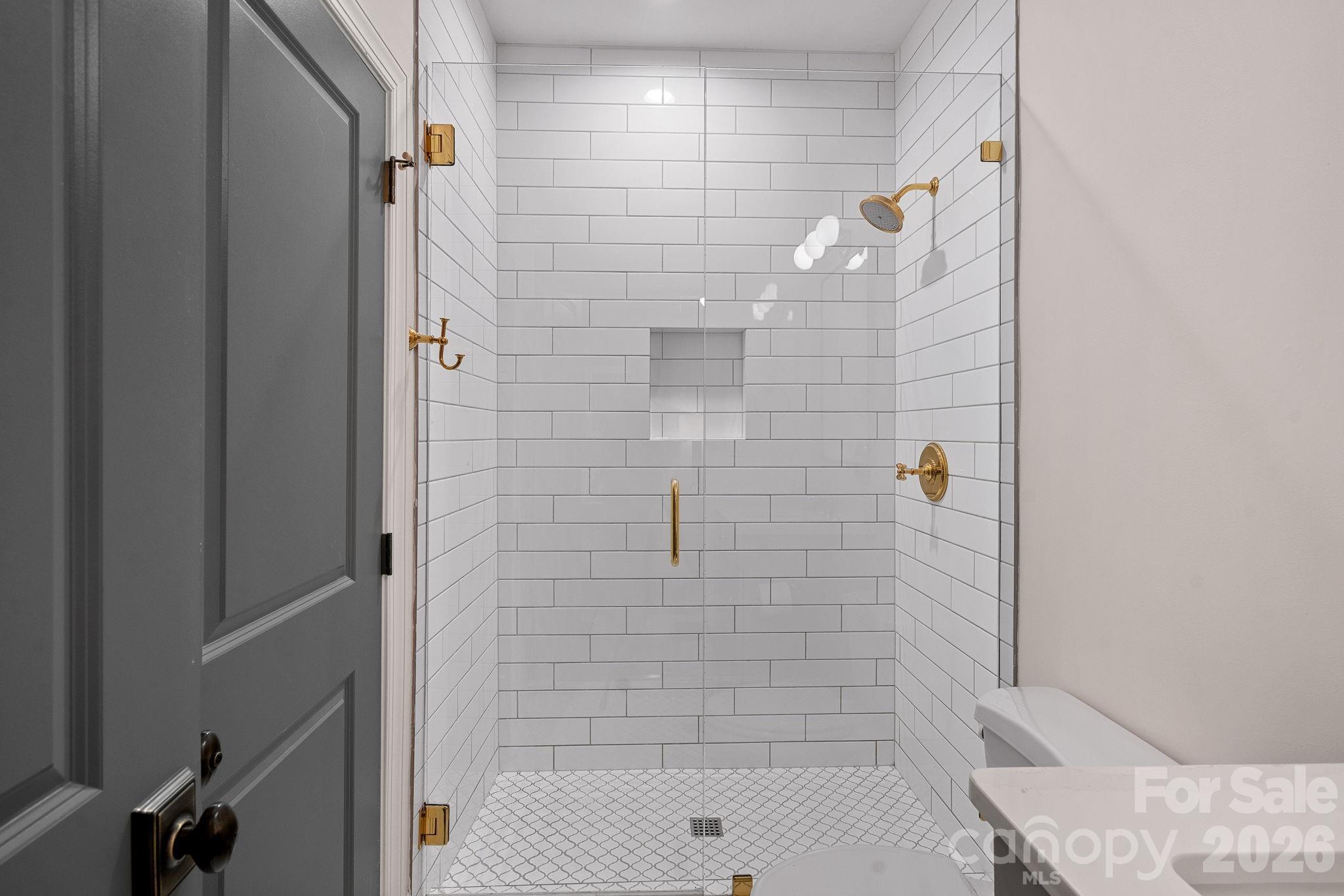 The Peninsula - Residential