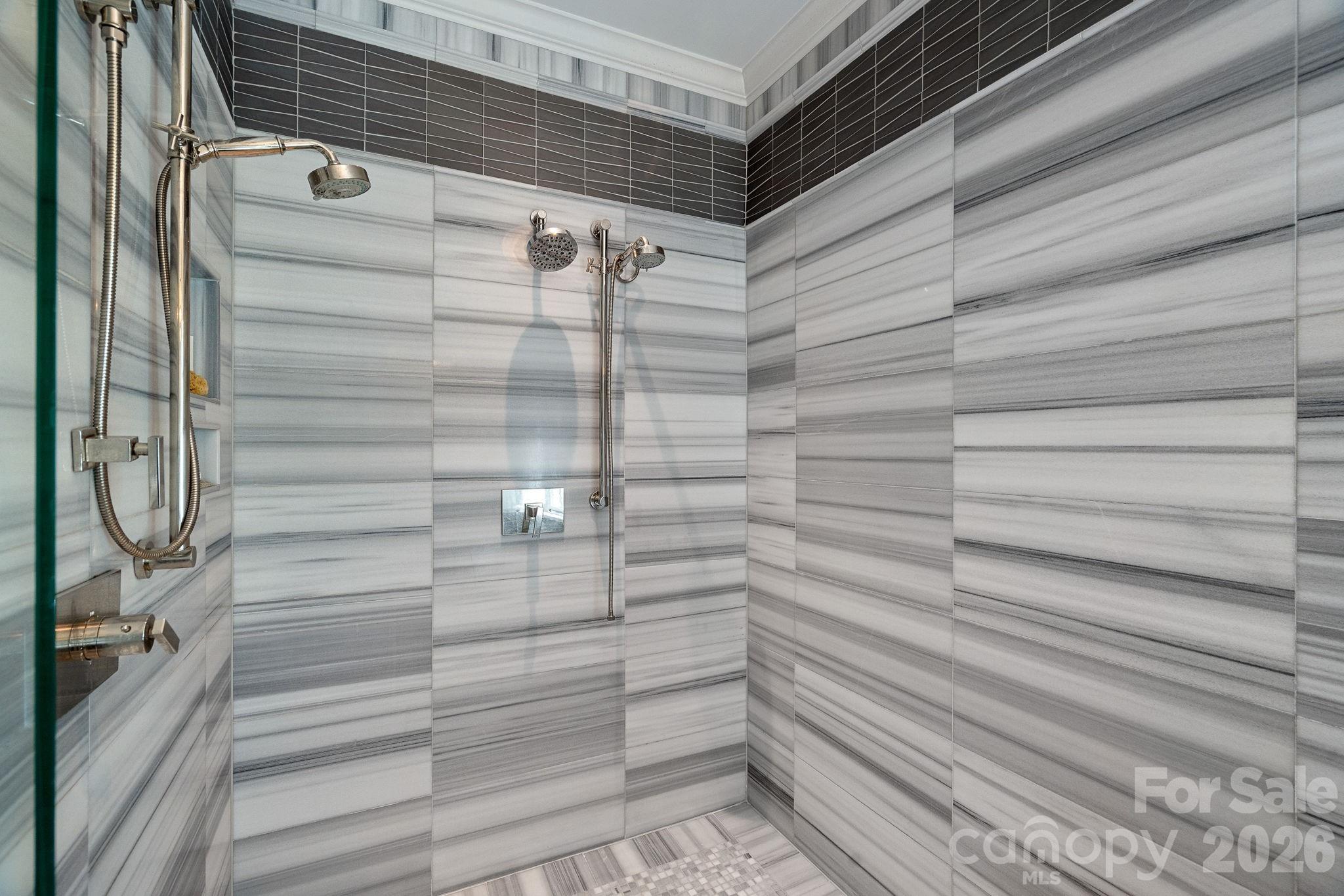 The Peninsula - Residential