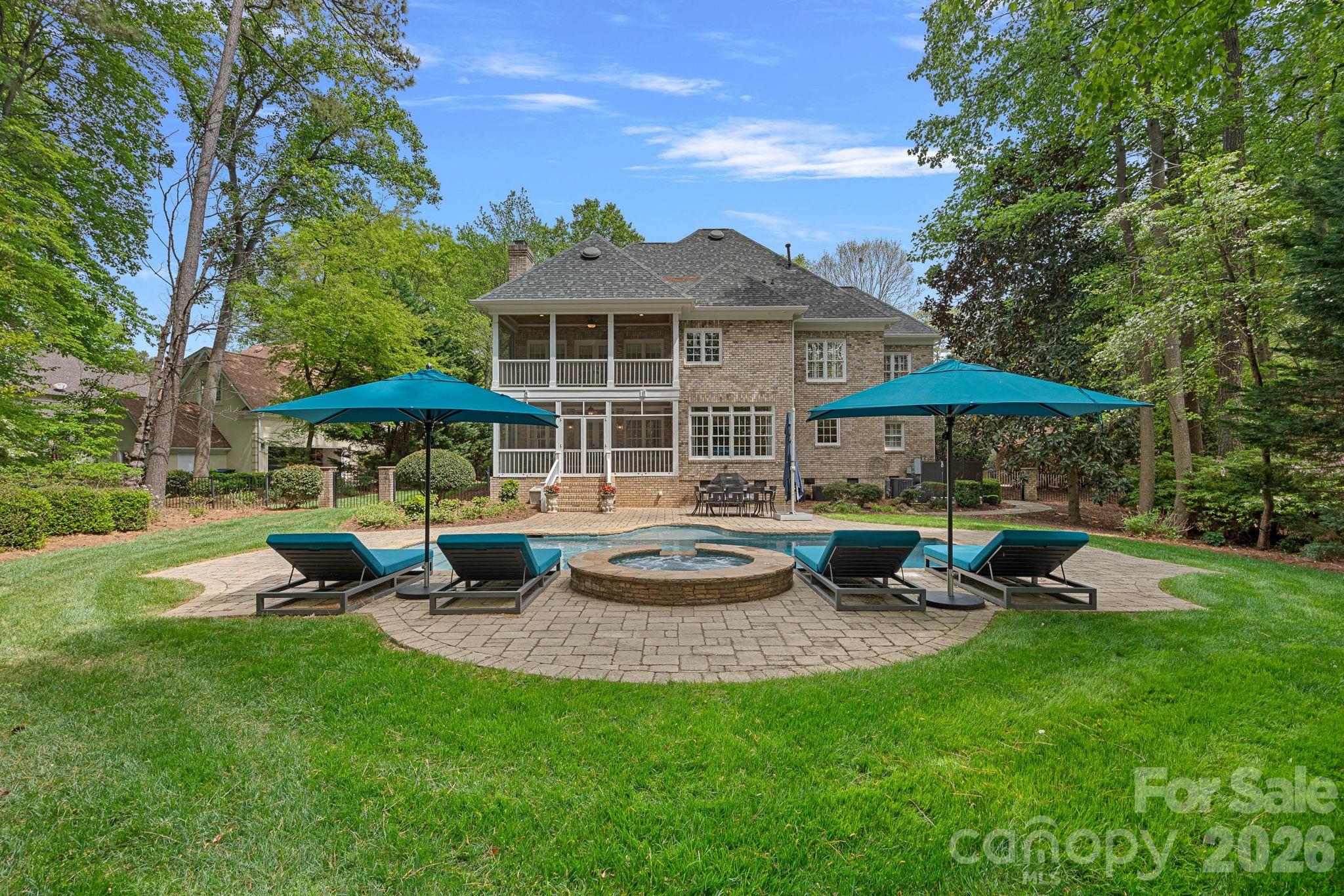 The Peninsula - Residential