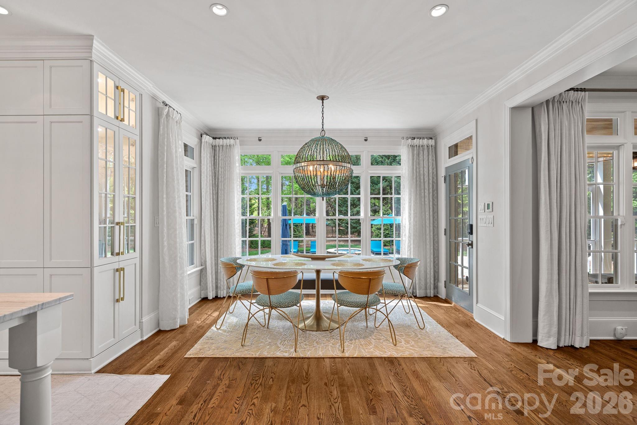 The Peninsula - Residential