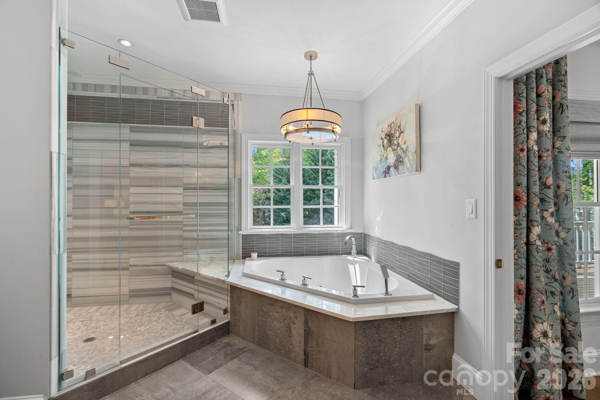 The Peninsula - Residential