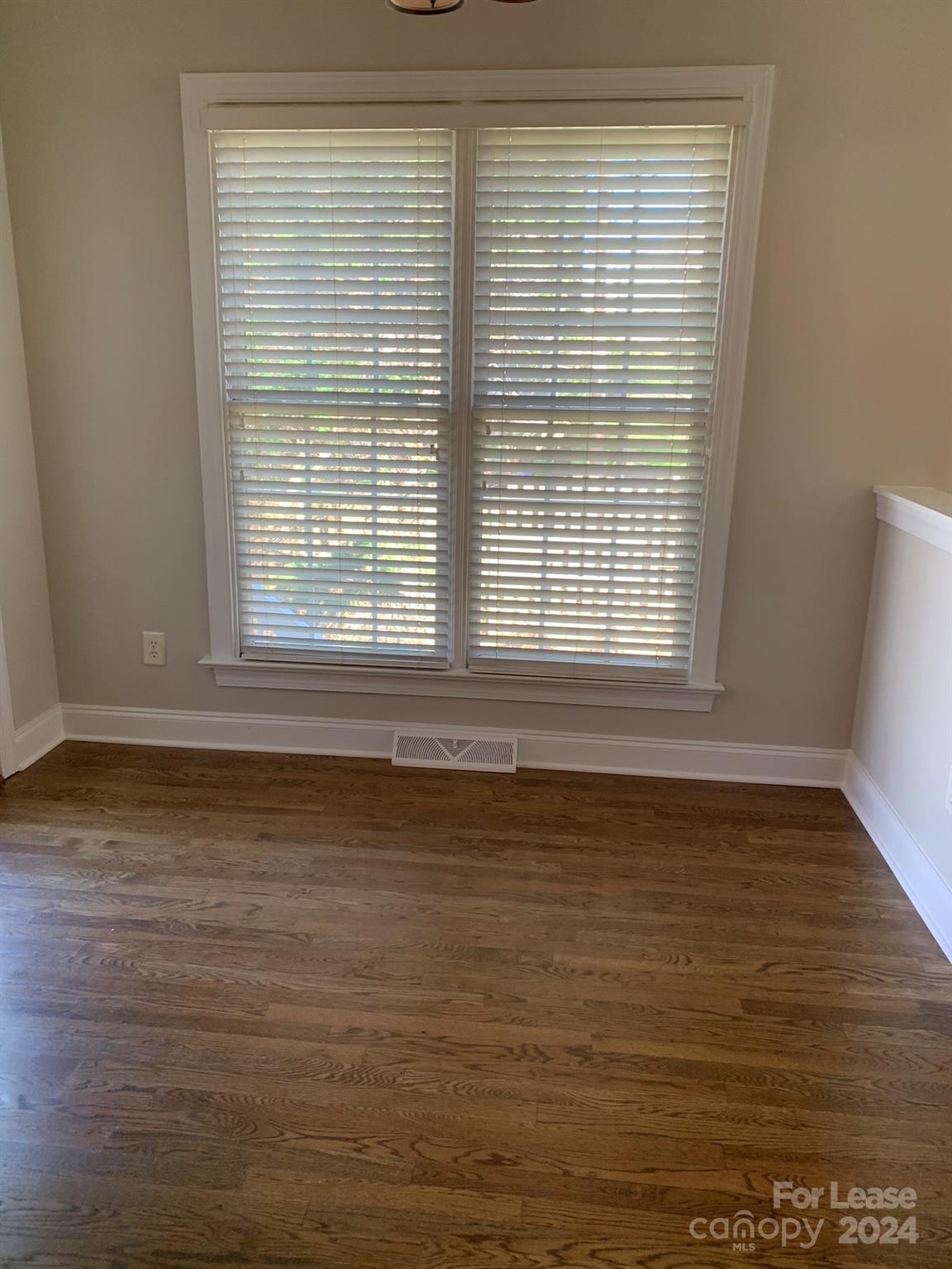 The Oaks On Providence - Residential Lease