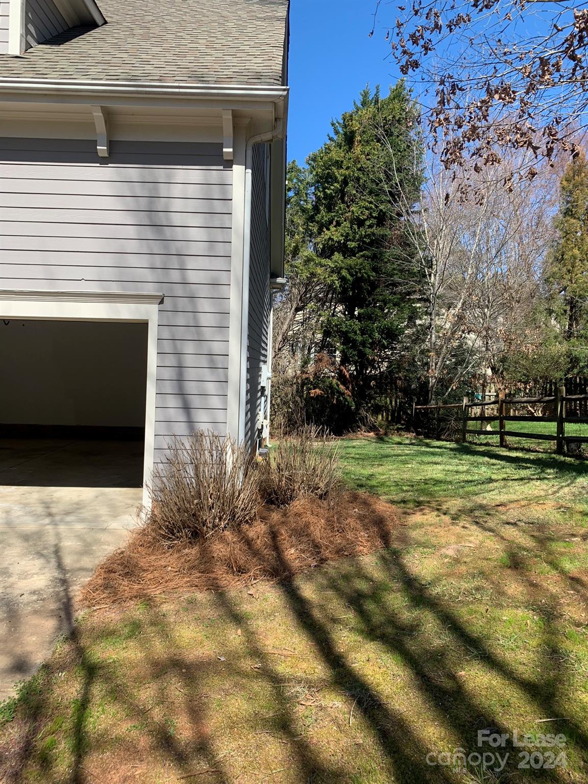 The Oaks On Providence - Residential Lease