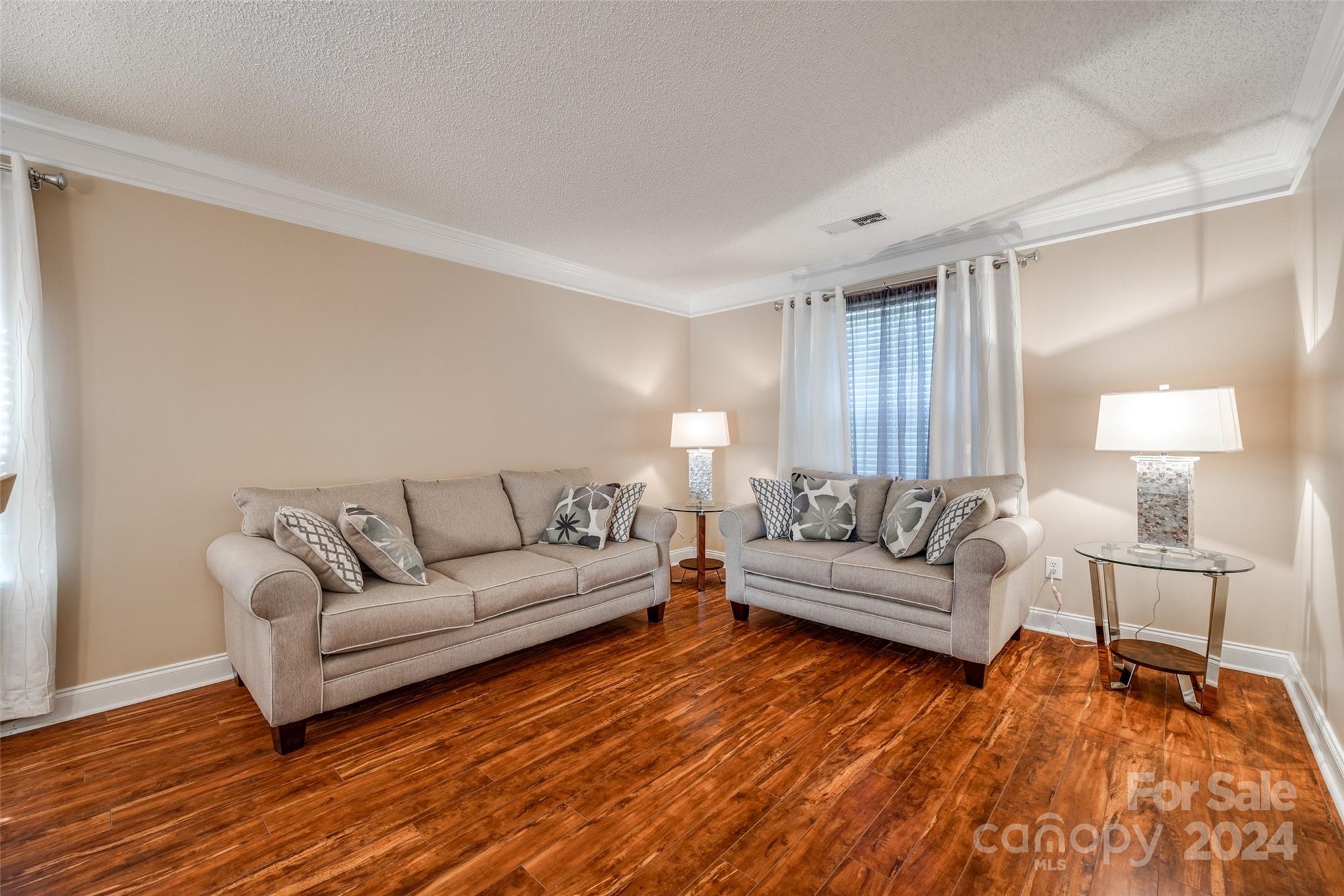 Versage - Residential