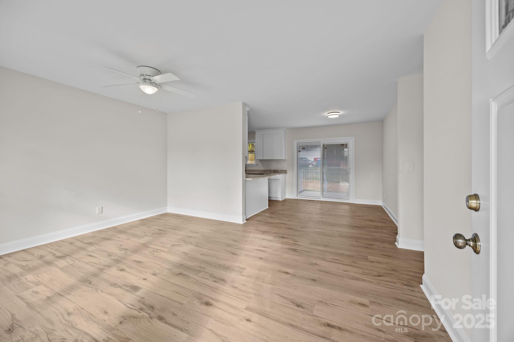 1280 N Shaver Street