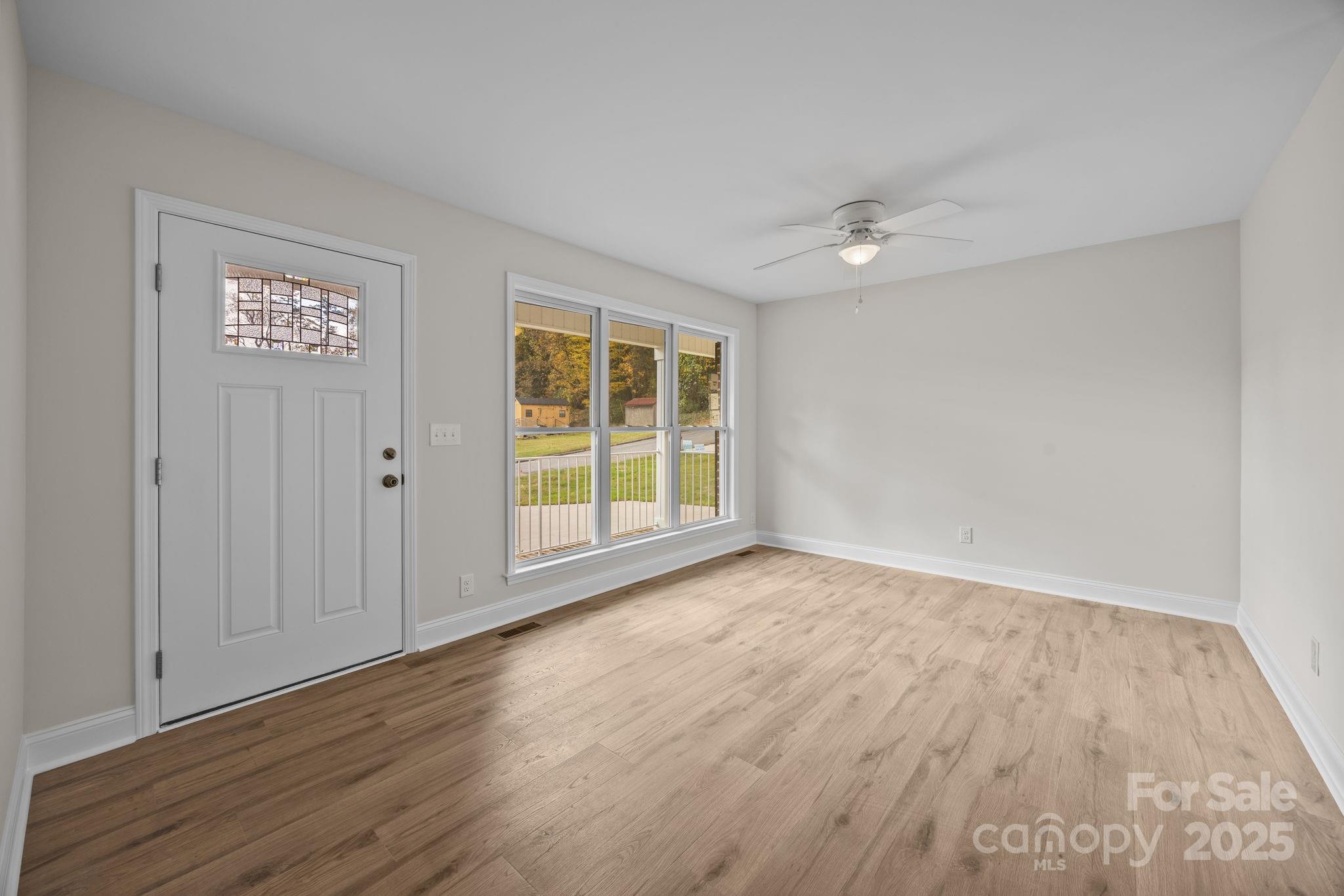 1280 N Shaver Street