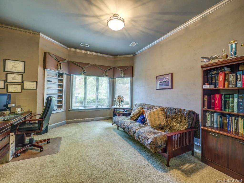 The Peninsula - Residential