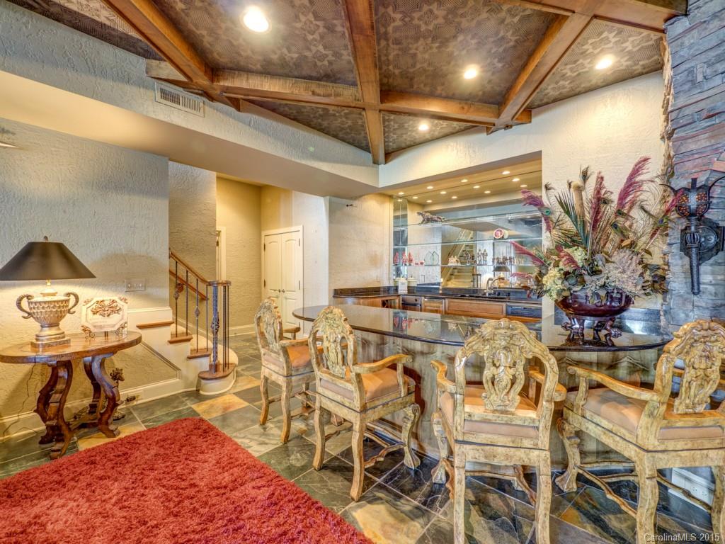 The Peninsula - Residential