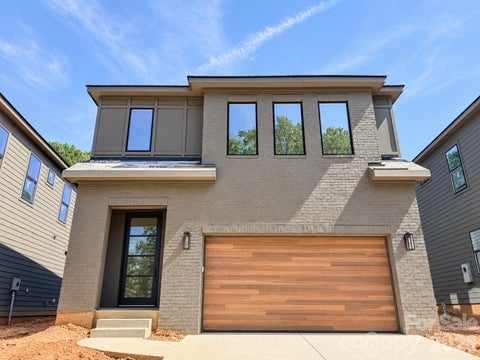 Photo of 725 E 28th Street, Charlotte, NC 28205 (MLS # 4435827)