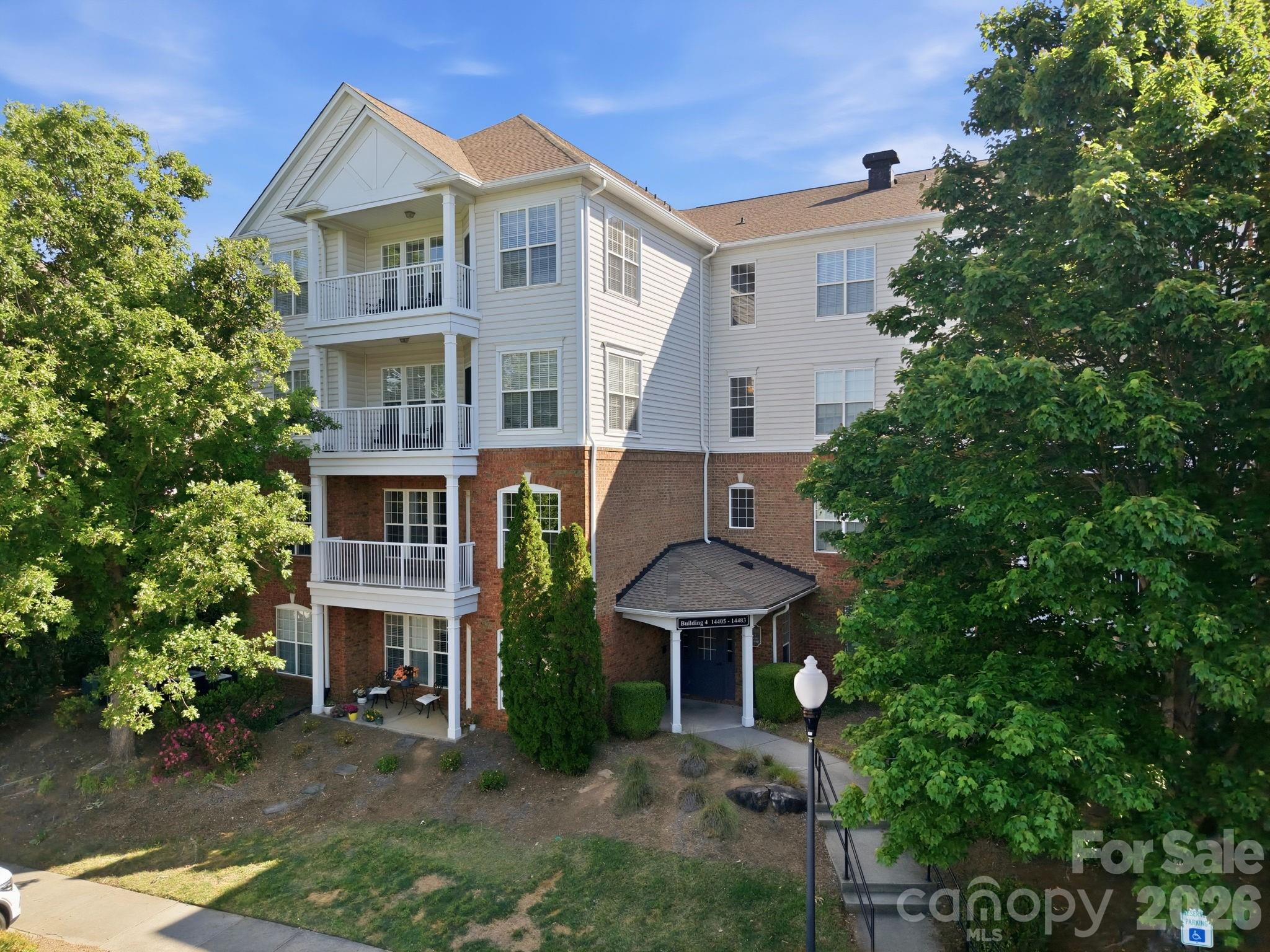 Belle Vista - Residential