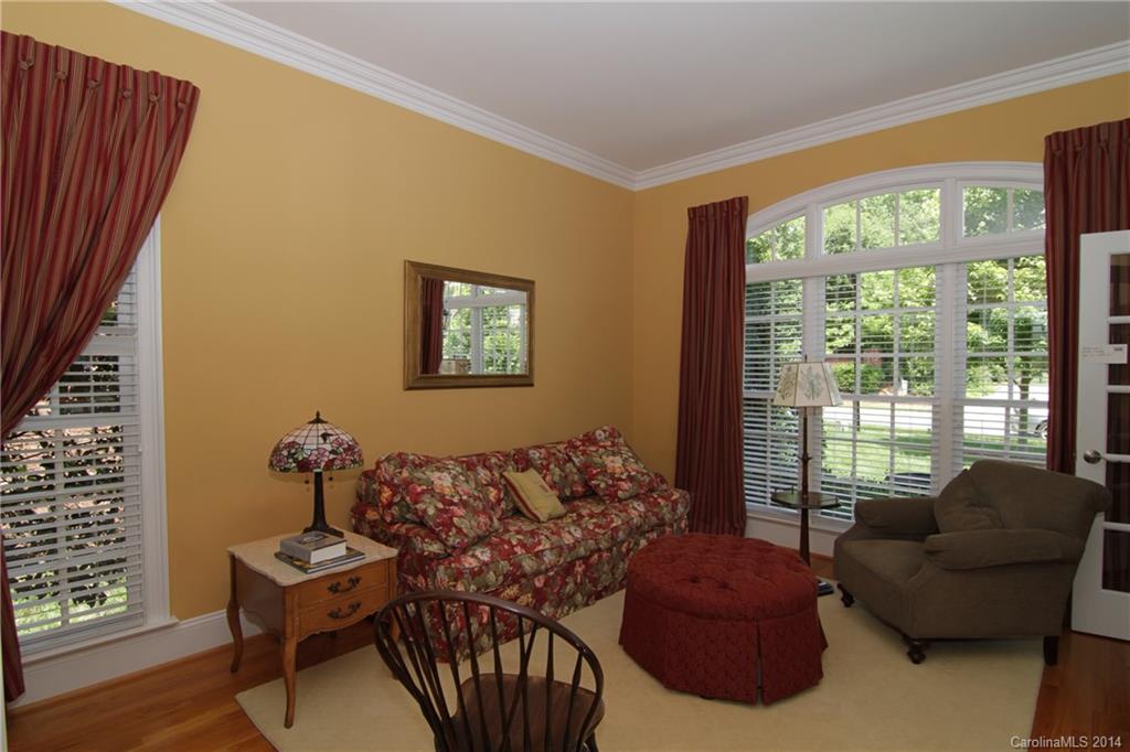 Thornton Oaks - Residential