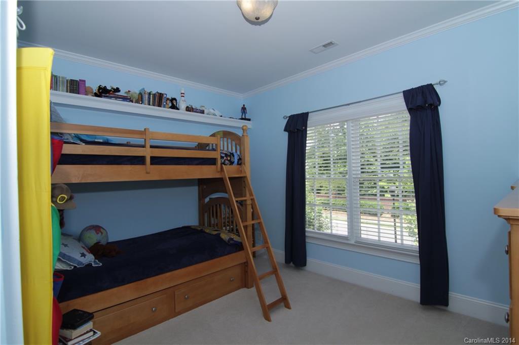 Thornton Oaks - Residential