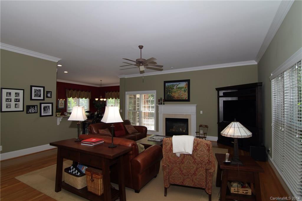 Thornton Oaks - Residential