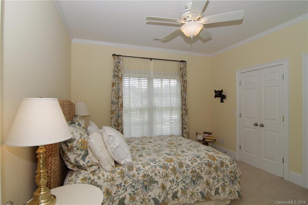 Thornton Oaks - Residential