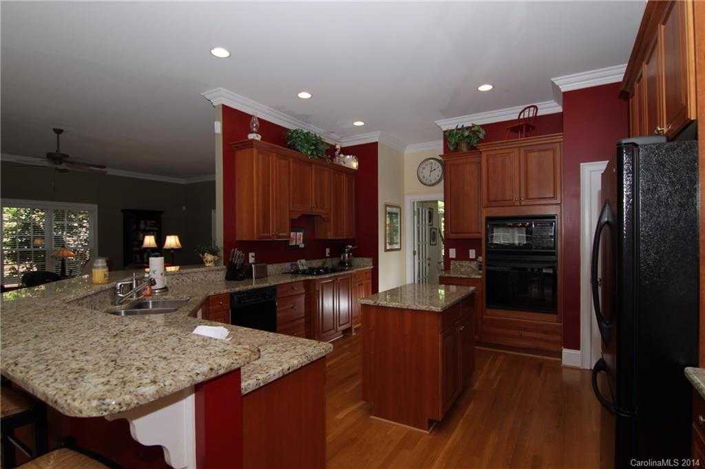 Thornton Oaks - Residential