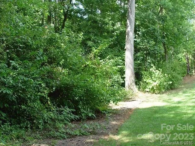 Forest Glen - Land