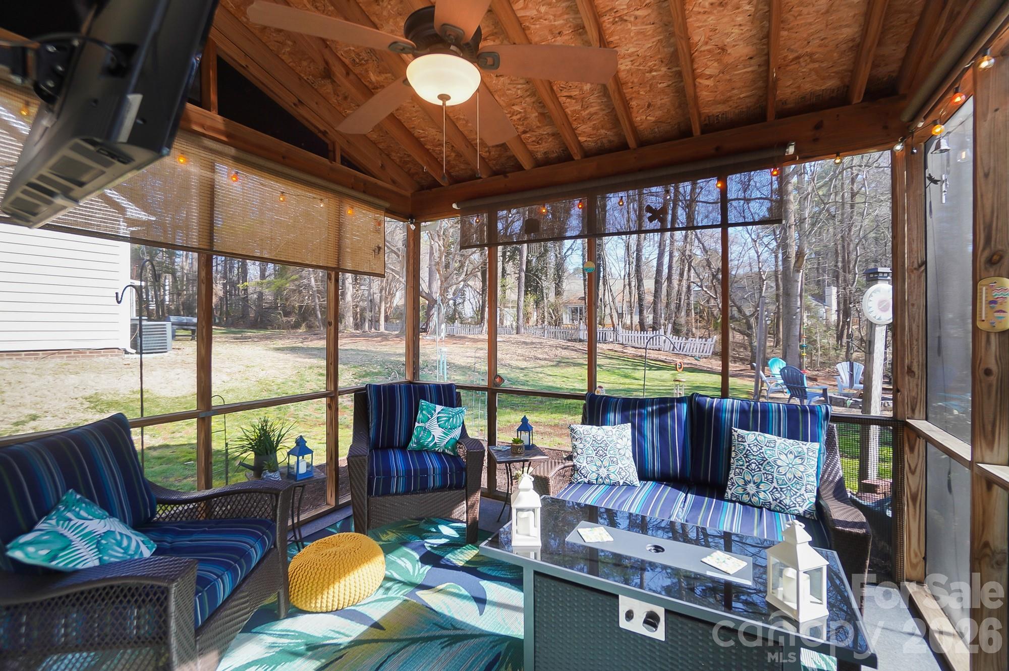 6904 Reedy Creek Road