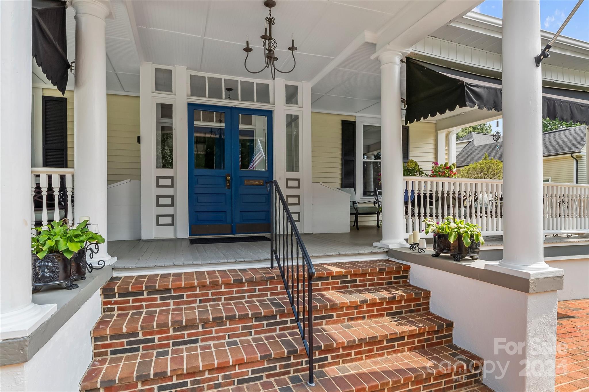404 Avery Avenue