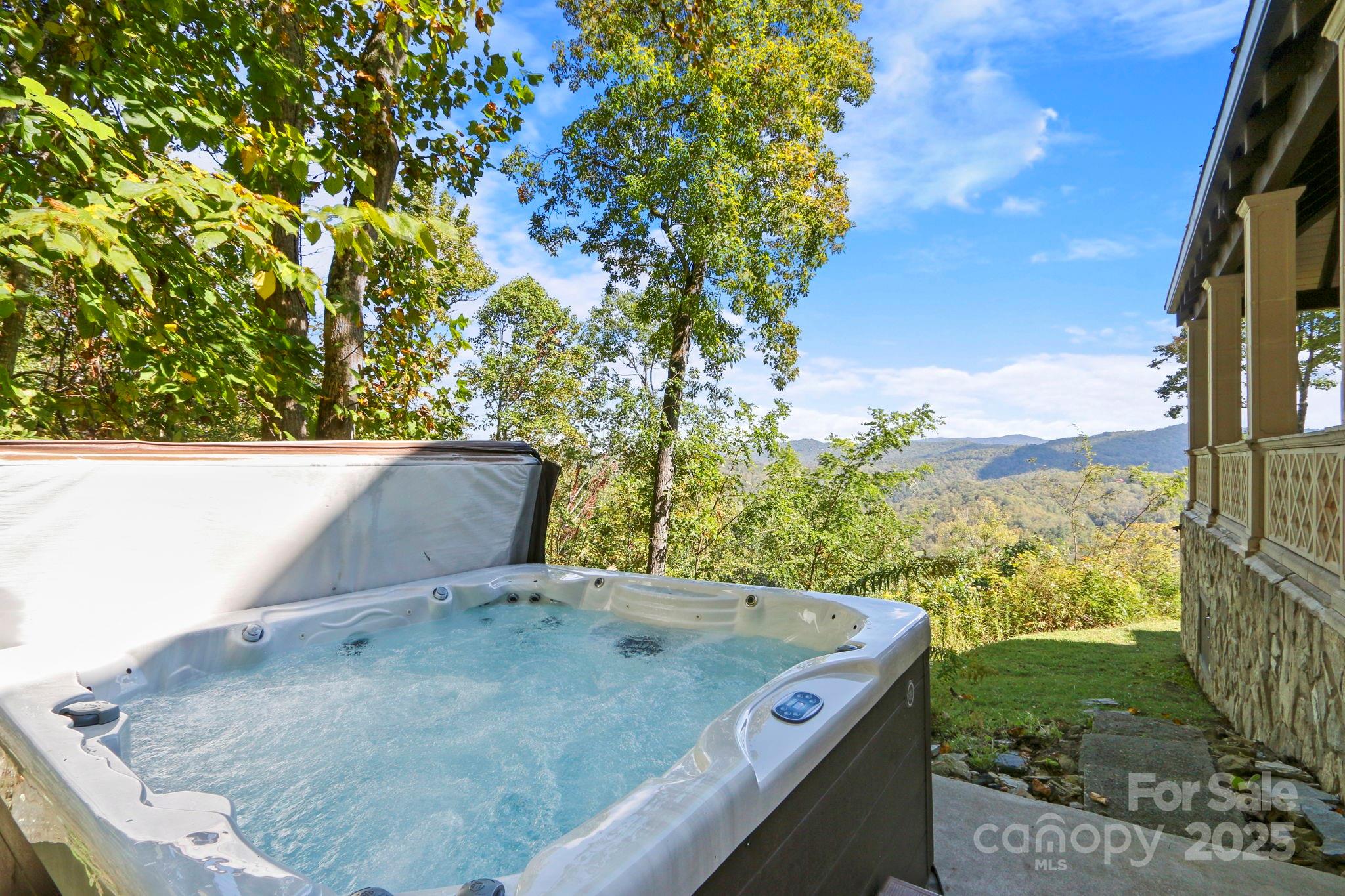 Banner Elk, North Carolina 28604, United States, 6 Bedrooms Bedrooms, ,6 BathroomsBathrooms,Residential,Active,247658