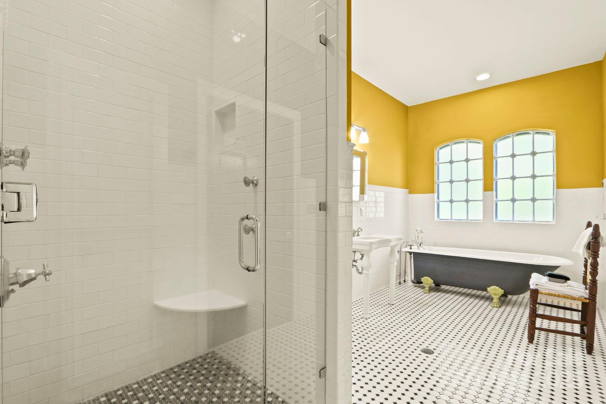 Banner Elk, North Carolina 28604, United States, 6 Bedrooms Bedrooms, ,6 BathroomsBathrooms,Residential,Active,247658