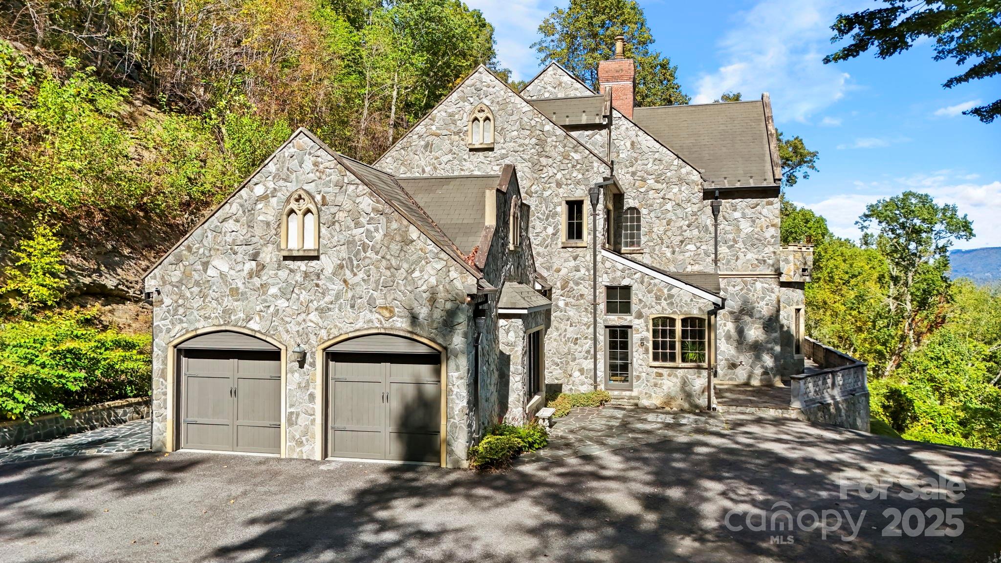 Banner Elk, North Carolina 28604, United States, 6 Bedrooms Bedrooms, ,6 BathroomsBathrooms,Residential,Active,247658