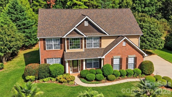 1121 DEEP HOLLOW CT, WAXHAW, NC 28173 - Image 57df8942151bc9028320a2be3e54ba22/4173666012