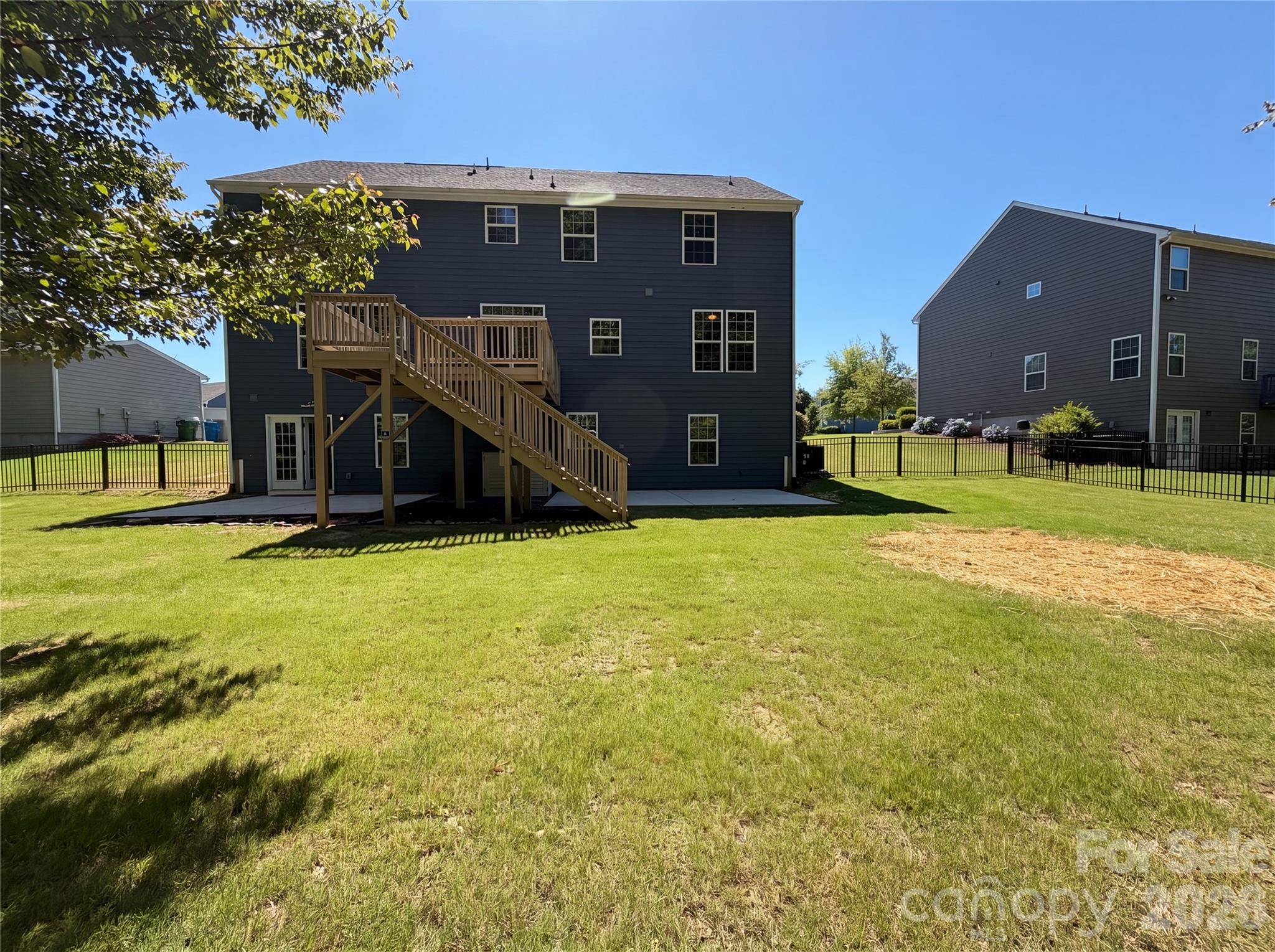 1563 Callahan Road