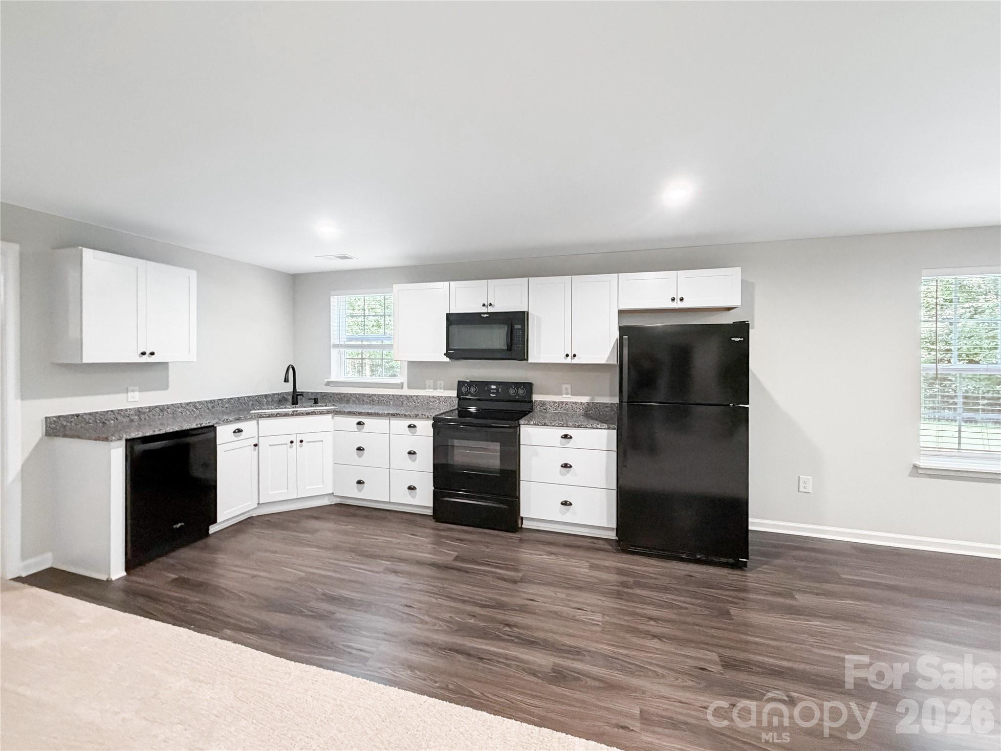 1563 Callahan Road