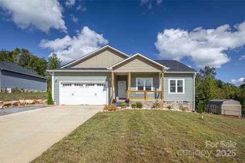 Photo of 2433 Saratoga Run, Morganton, NC 28655 (MLS # 4310213)
