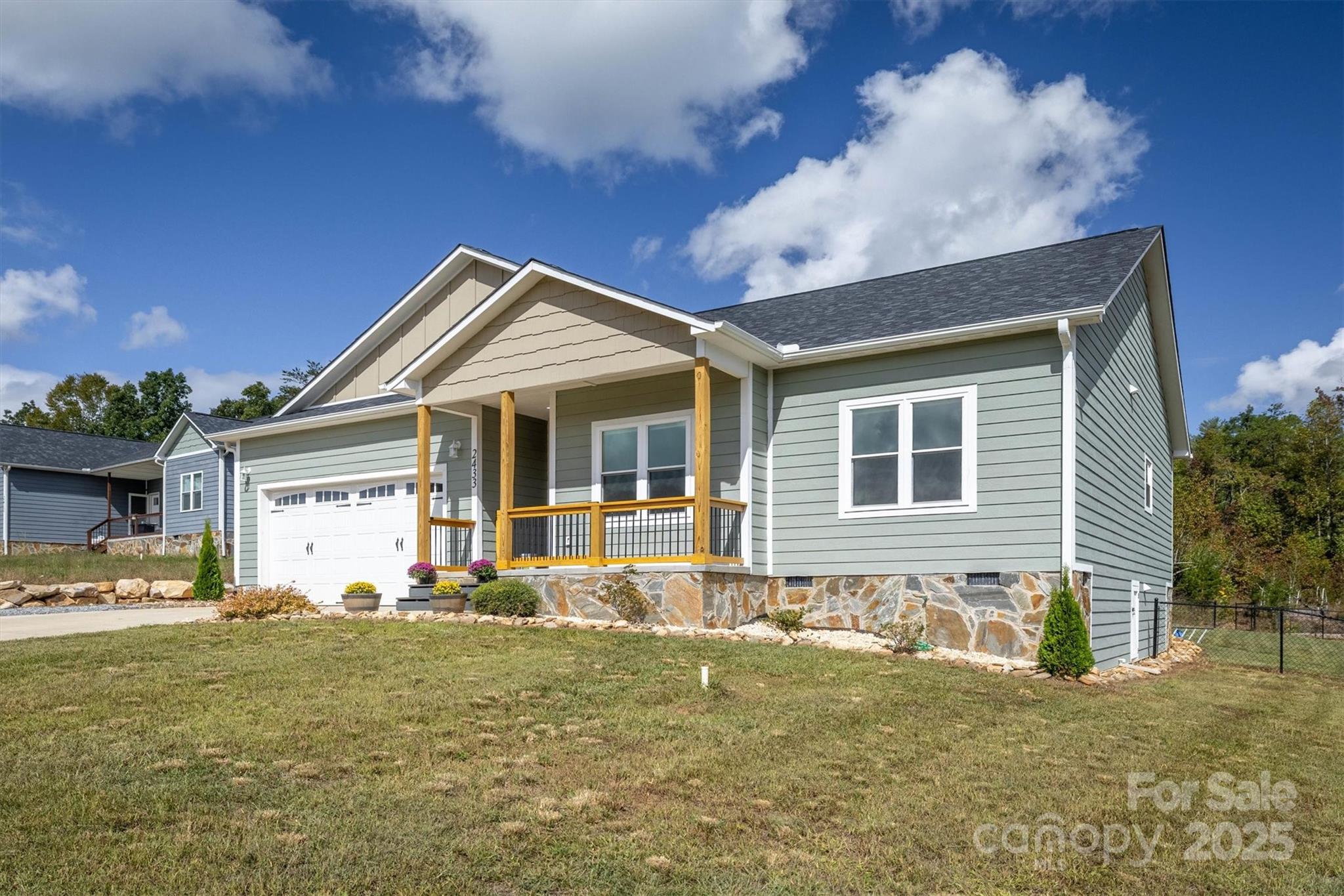 2433 Saratoga Run