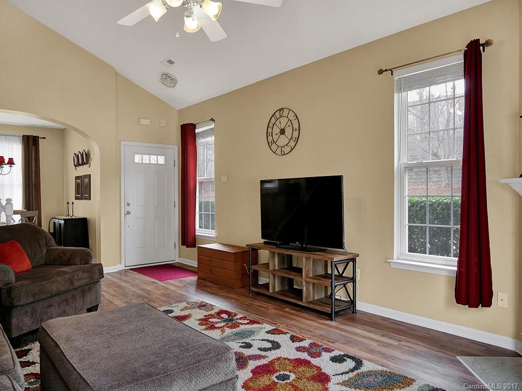 WATERSTONE - Residential