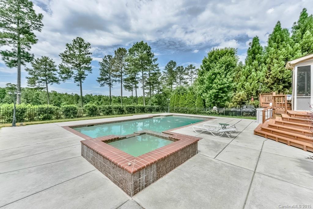 Waterford Glen - Residential